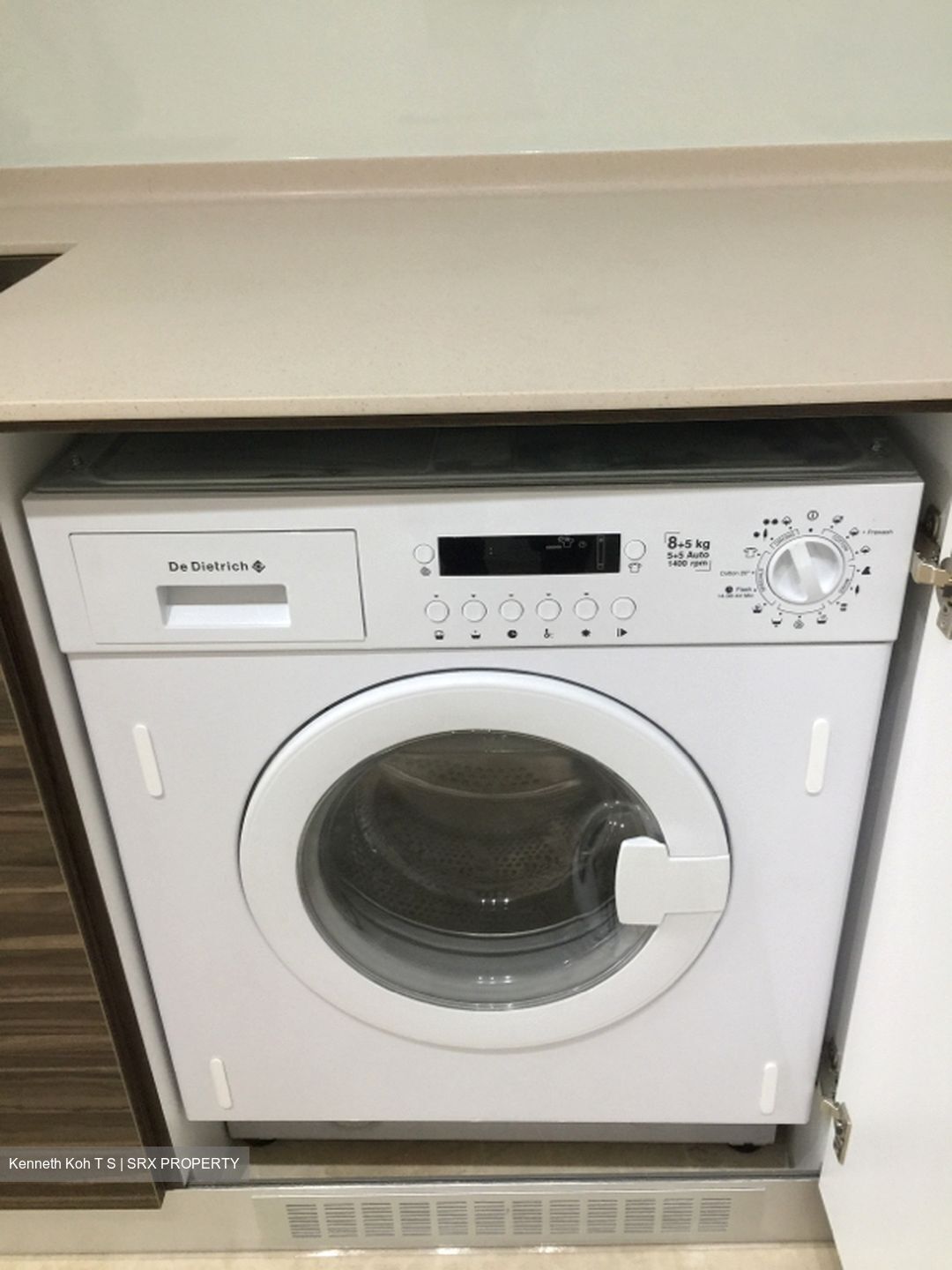 Commonwealth Towers (D3), Condominium #420311041